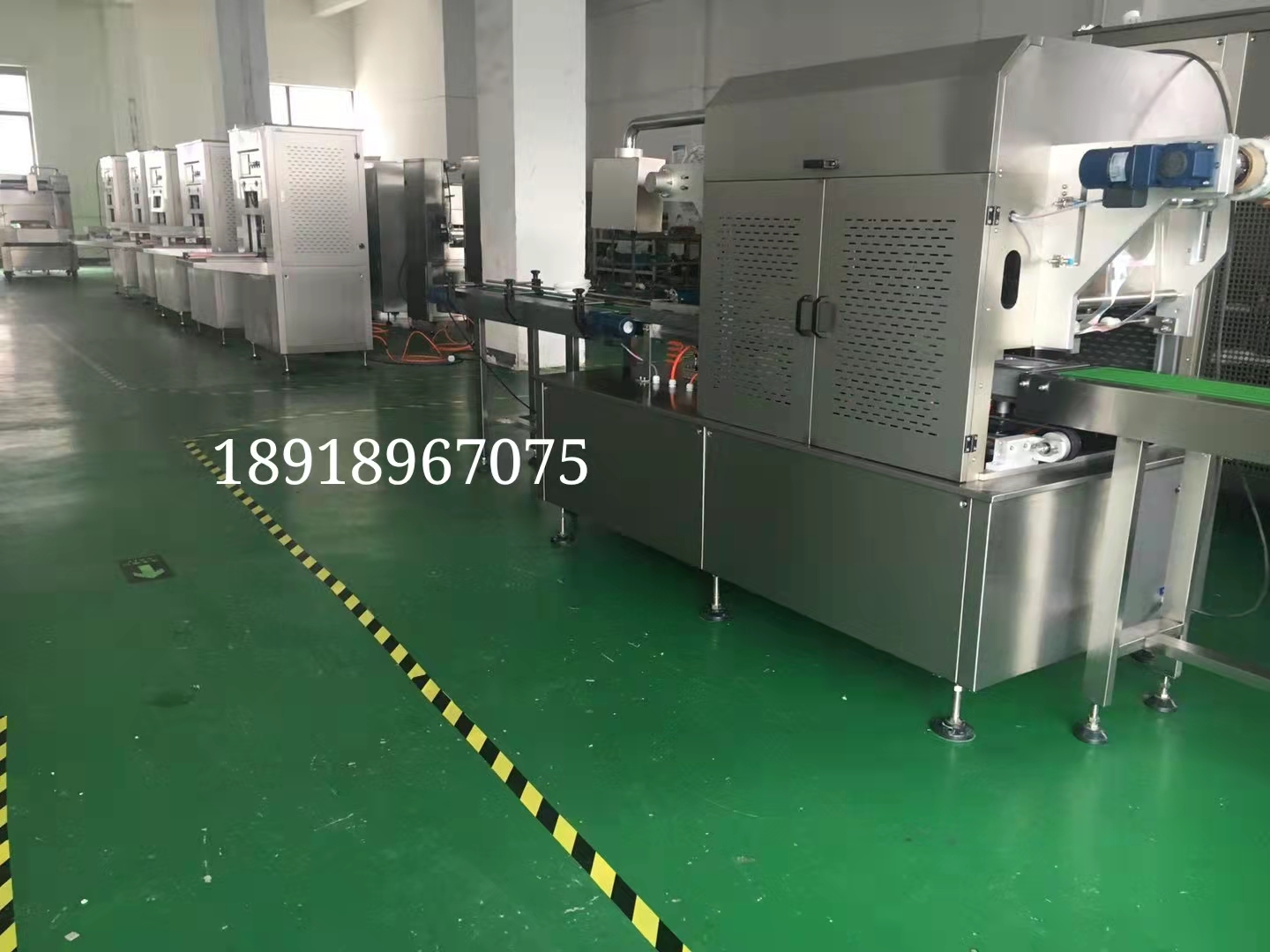 機(jī)械手氣調(diào)包裝機(jī).jpg