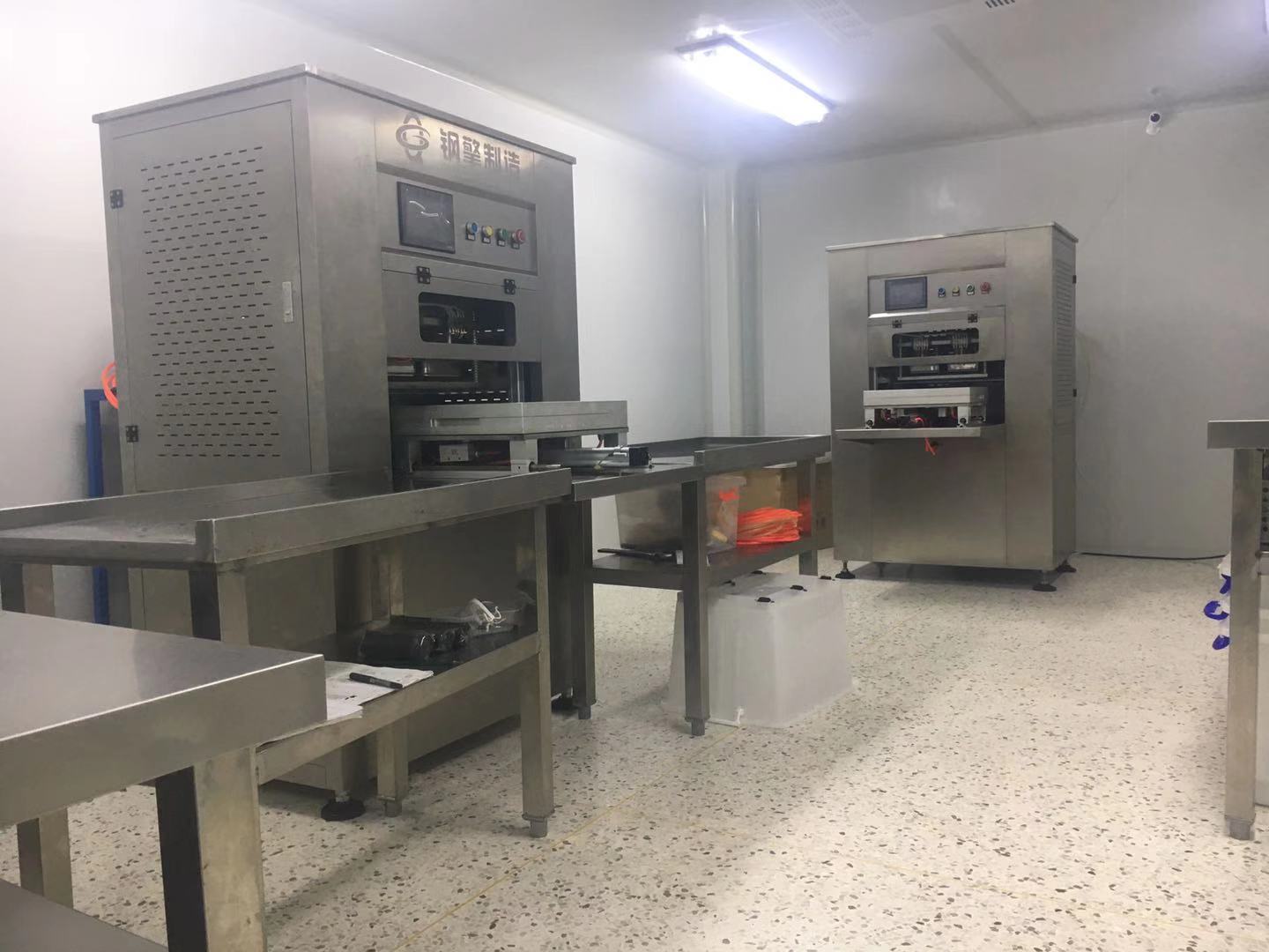 雙臺立式氣調(diào)包裝機.jpg